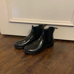 Hunter Chelsea Rain Boot - Size 7